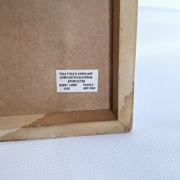 Candy Cane Lane brand"Letters to Santa" letter holder wall art. - Picture 6 of 8